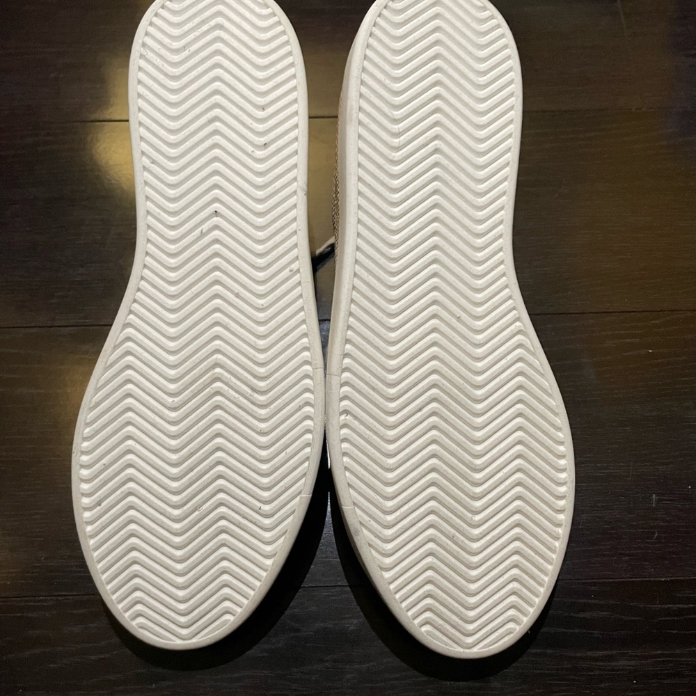 NWOT Steve Madden Linen Sneakers Size 7 - Picture 4 of 6